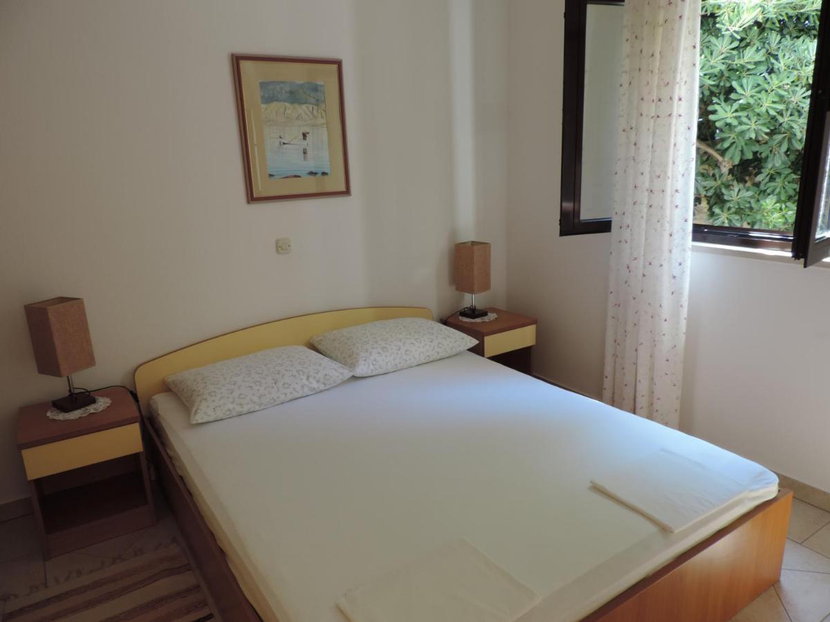 Apartmani Lavanda Pag Town Bagian luar foto