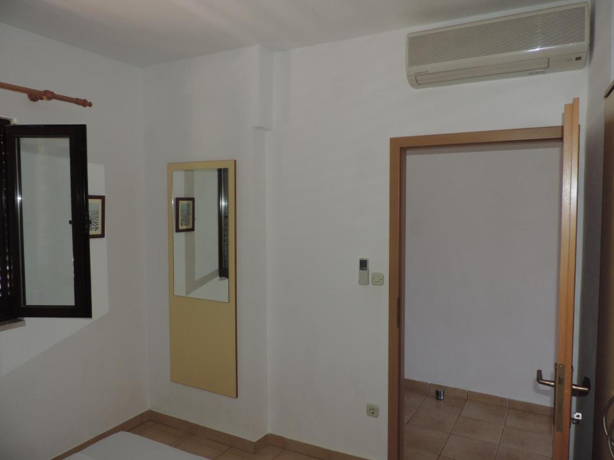 Apartmani Lavanda Pag Town Ruang foto