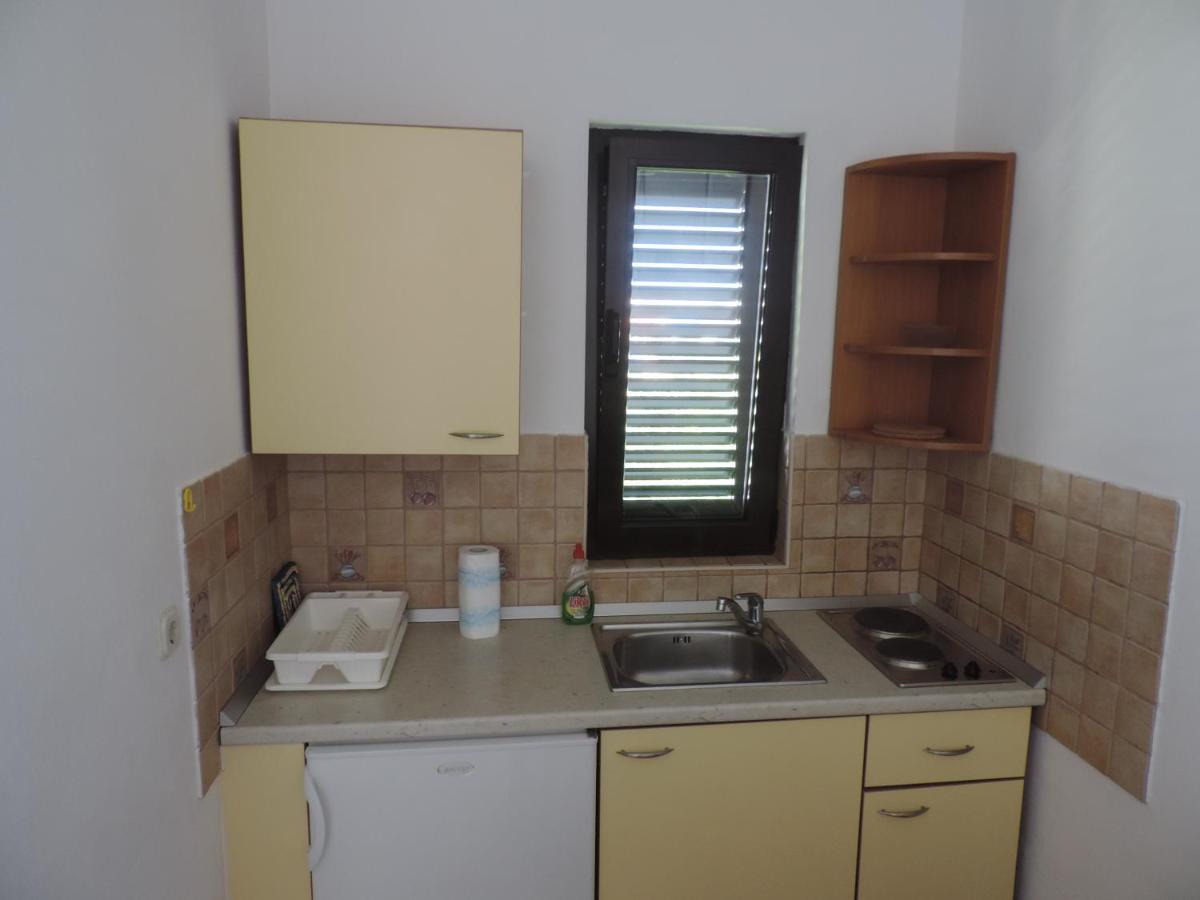 Apartmani Lavanda Pag Town Ruang foto