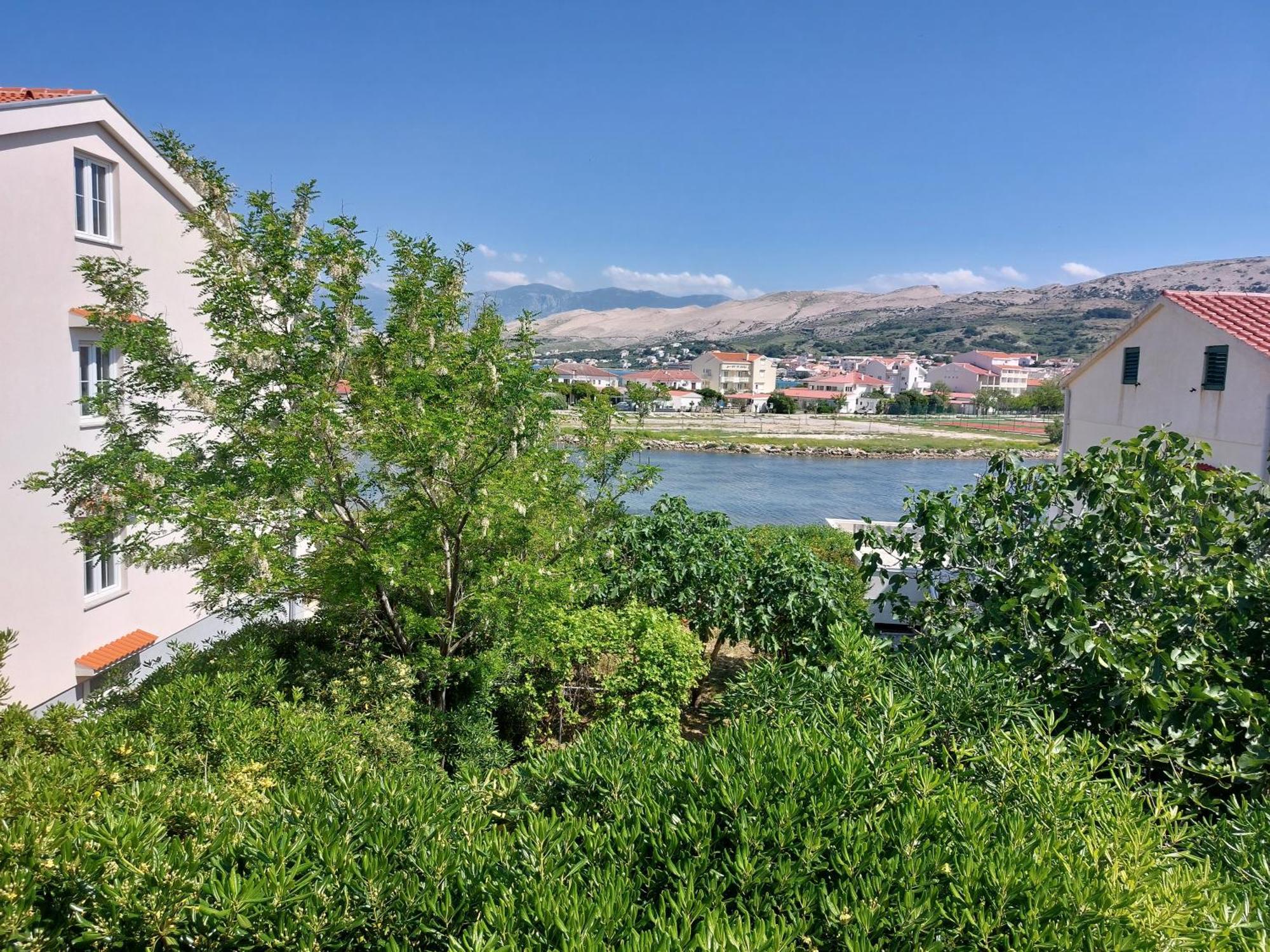 Apartmani Lavanda Pag Town Ruang foto